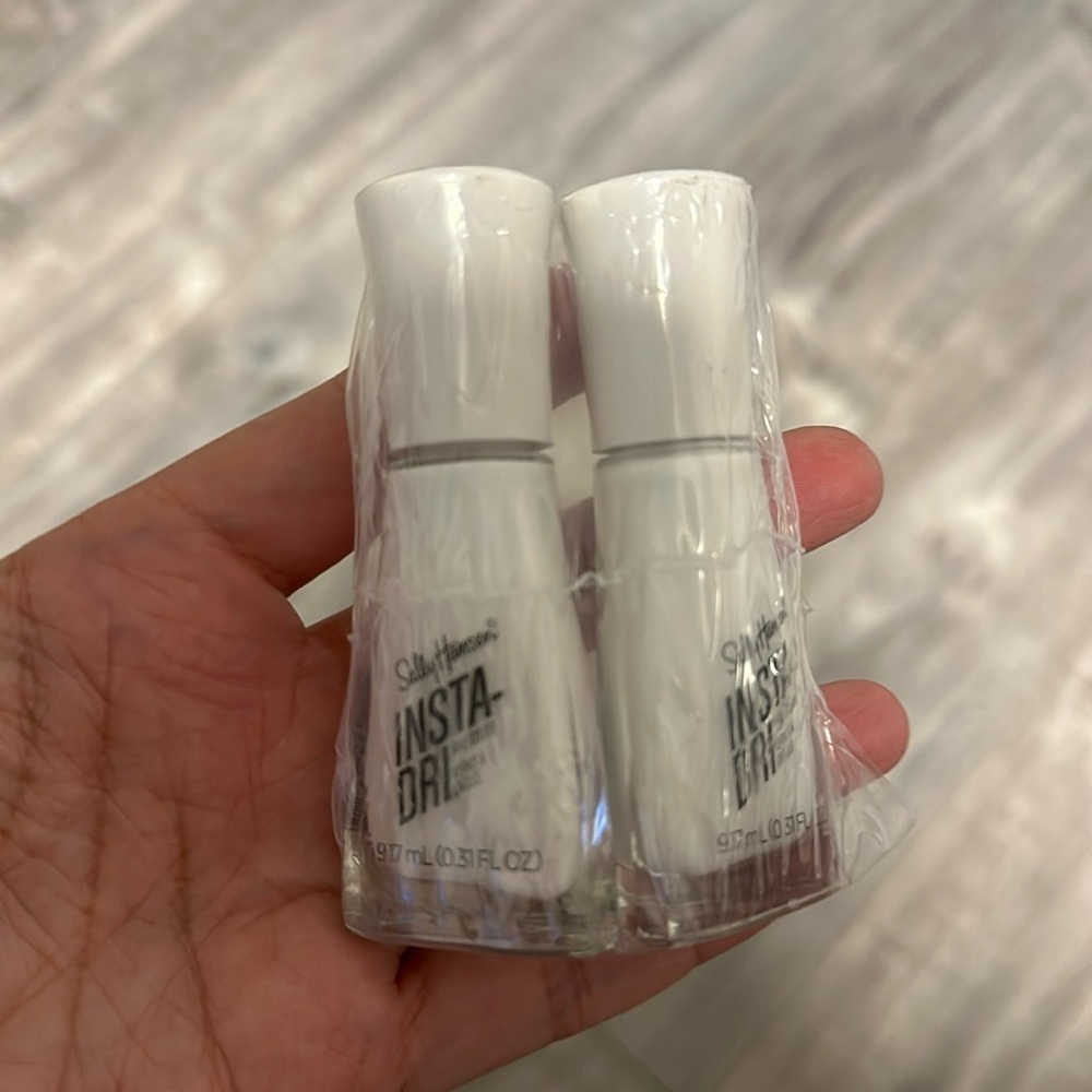Sally Hansen white on Time 113 insta-dri nail color. 2 pack. New